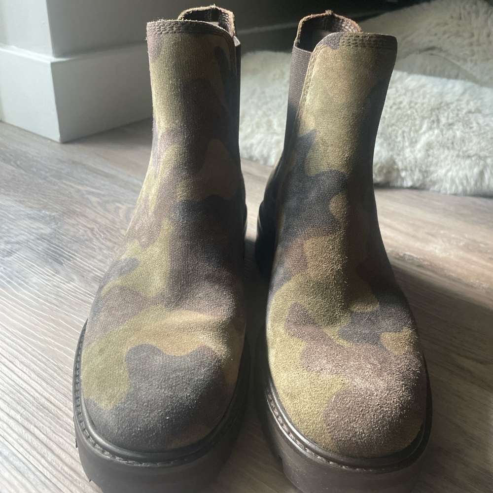 Pedro Garcia Brown and Green Ankle Boots with Distressed Finish